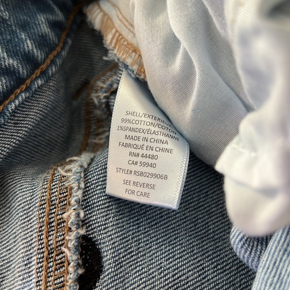 Distressed Denim Jeans - Picture 7 of 8